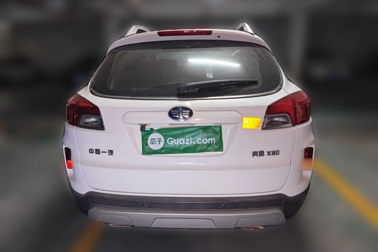 Used Bestune X80 2016 2.0L manual Comfort trim level Rear