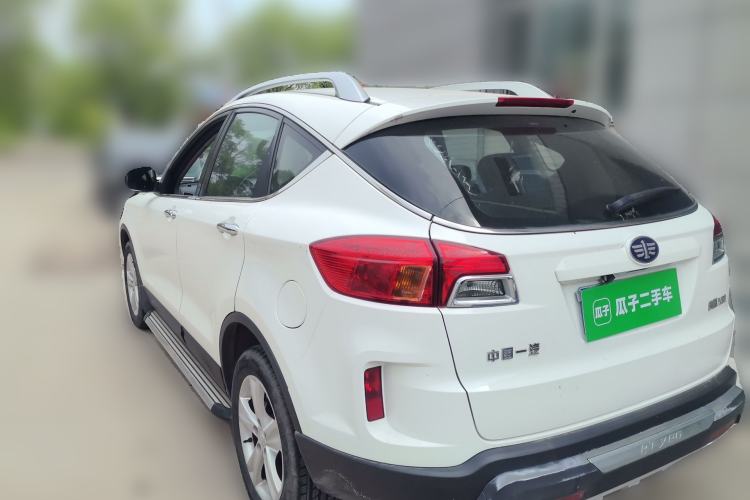 Used Bestune X80 2016 2.0L manual base trim Rear Left 45 Deg