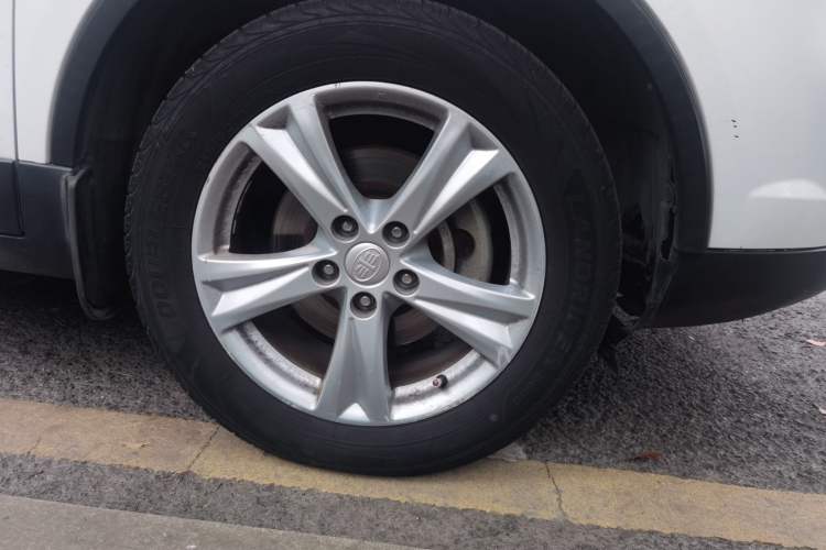 Used Bestune X80 2016 1.8T Automatic Luxury Model Right Front Wheel Hub