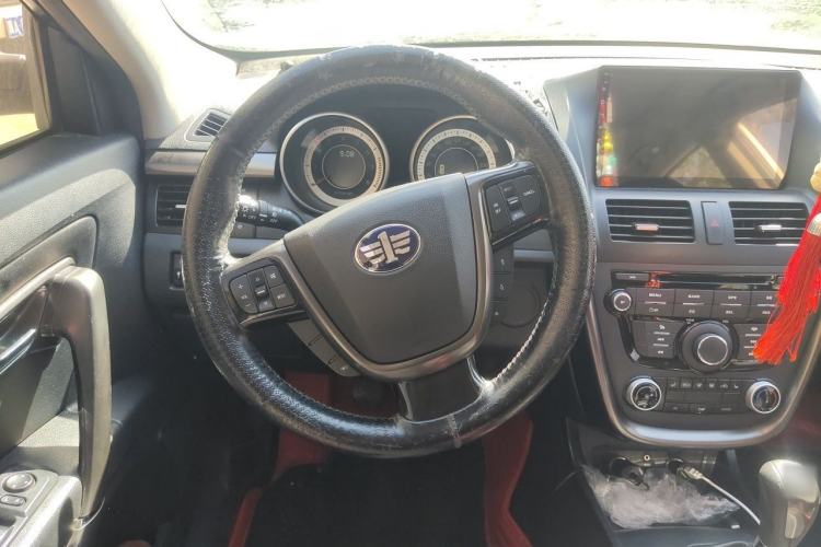 Used Bestune X80 2016 2.0L manual Comfort trim level Steering Wheel
