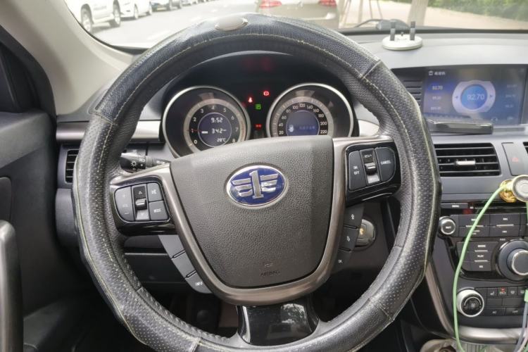 Used Bestune X80 2016 1.8T automatic comfort version Steering Wheel