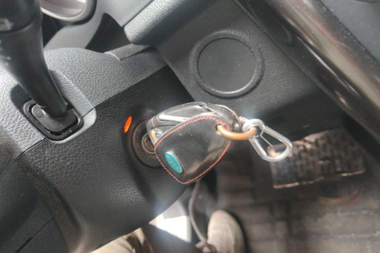 Used Bestune X80 2016 1.8T automatic comfort version Vehicle Key