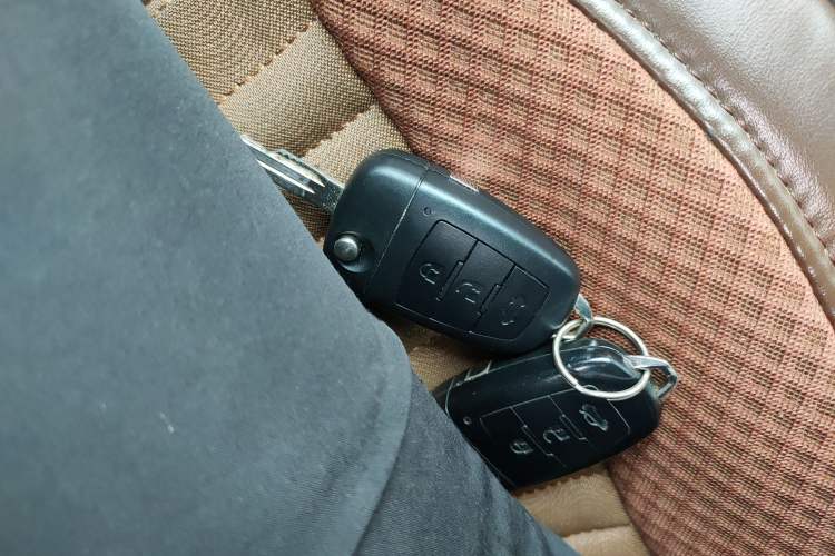 Used Bestune X80 2016 2.0L manual base trim Vehicle Key