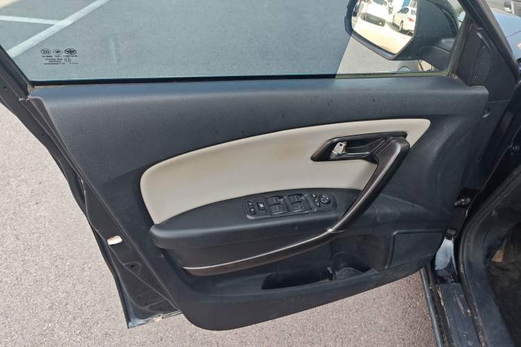 Used Bestune X80 2017 2.0L Automatic Elite Edition Left Front Door Interior
