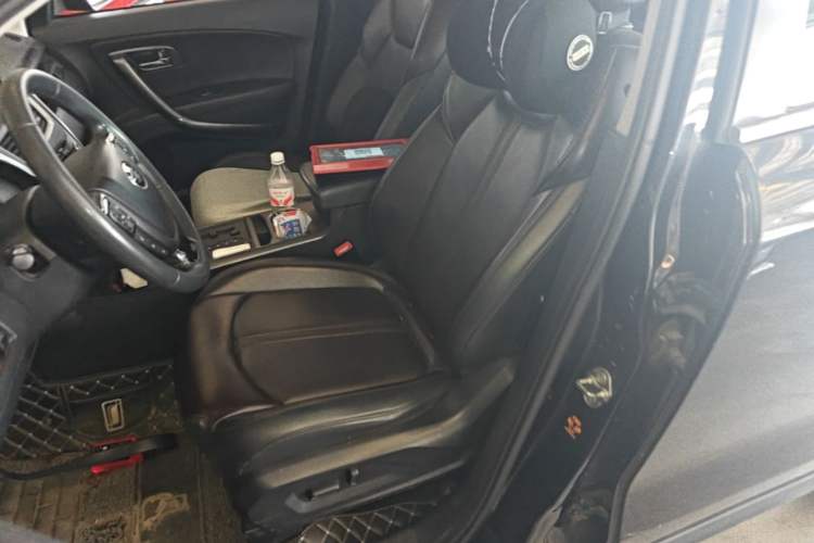 Used Bestune X80 2017 1.8T Automatic Luxury Model Left Front Seat