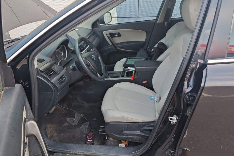 Used Bestune X80 2017 2.0L Automatic Elite Edition Left Front Seat
