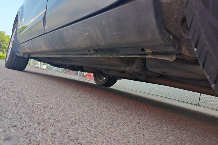 Used Bestune X80 2017 2.0L Automatic Elite Edition Left Side Sill