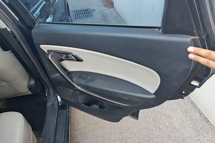 Used Bestune X80 2017 2.0L Automatic Elite Edition Right Rear Door Interior
