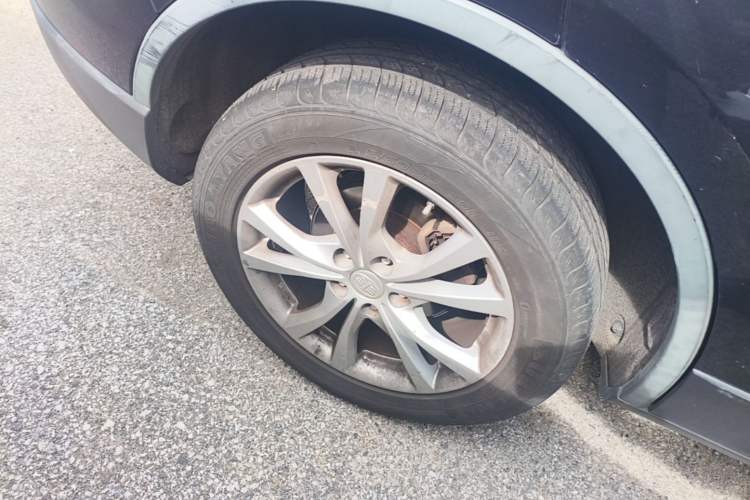 Used Bestune X80 2017 1.8T Automatic Luxury Model Right Rear Wheel Hub