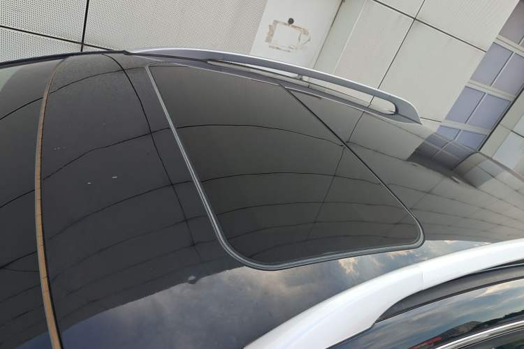 Used Bestune X80 2017 2.0L Automatic Elite Edition Roof