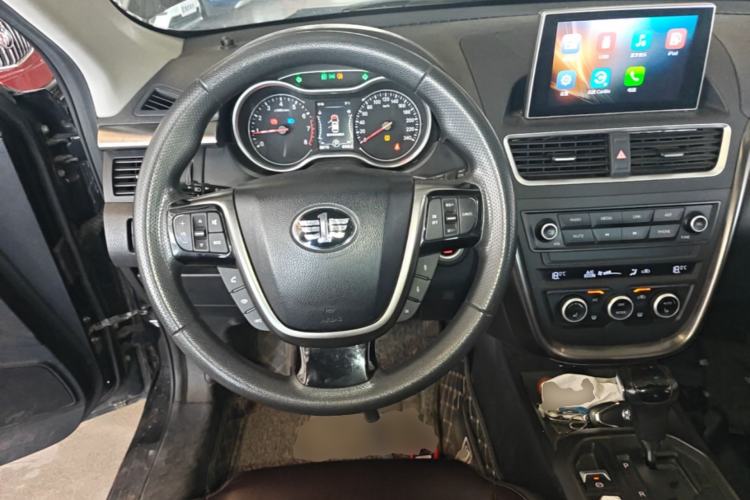 Used Bestune X80 2017 1.8T Automatic Luxury Model Steering Wheel