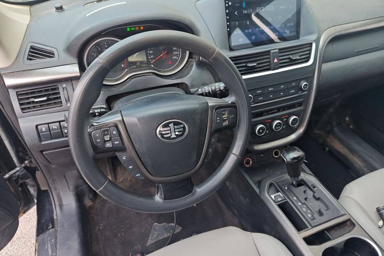 Used Bestune X80 2017 2.0L Automatic Elite Edition Steering Wheel