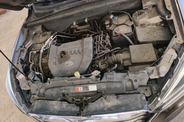 Used Bestune X80 2017 2.0L Automatic Elite Edition Engine Bay