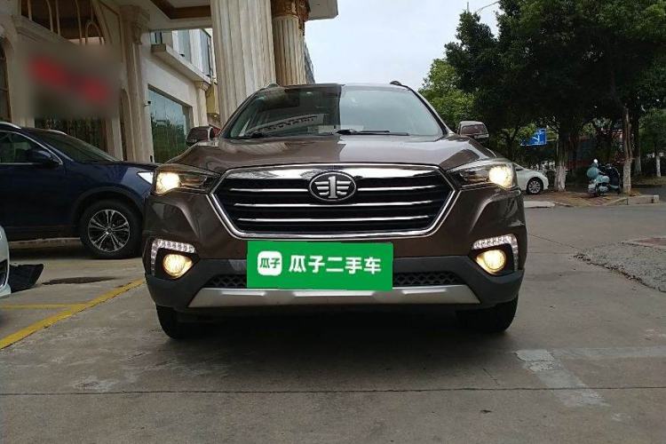 Used Bestune X80 2017 2.0L automatic Technology trim level Front