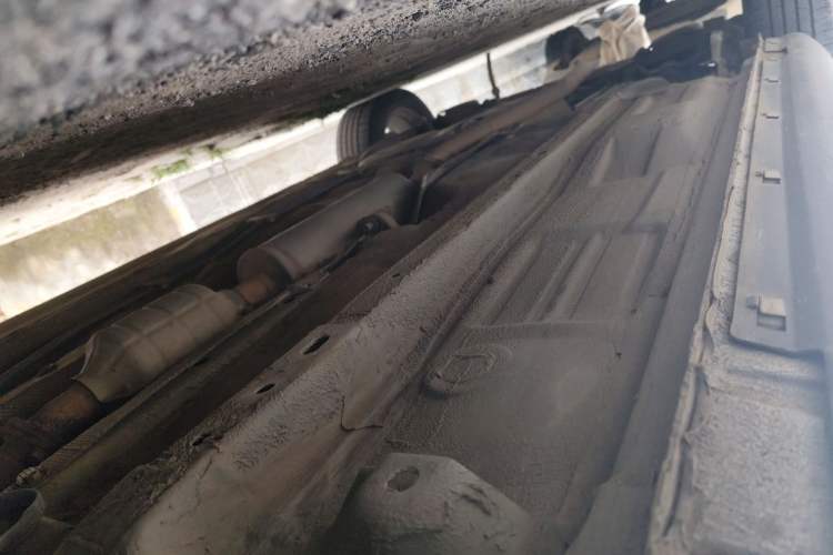 Used Bestune X80 2017 1.8T Automatic Sport Model Chassis Front Right