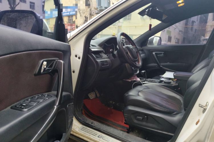 Used Bestune X80 2017 1.8T Automatic Sport Model Driver Seat