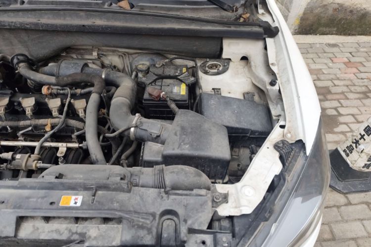 Used Bestune X80 2017 1.8T Automatic Sport Model Engine Bay Left