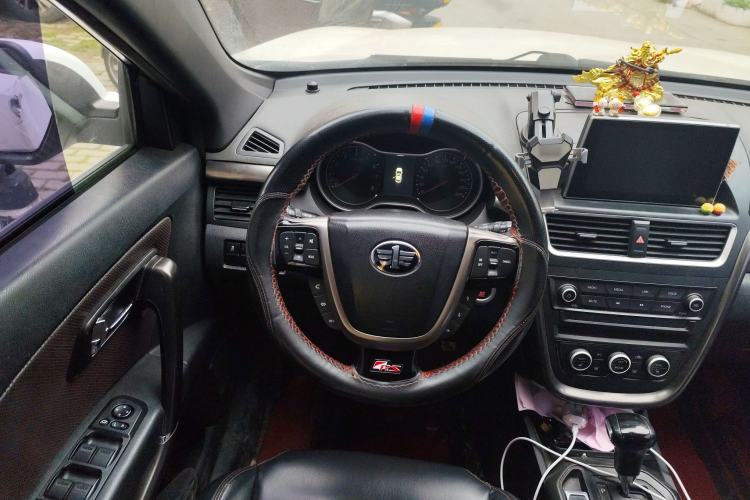 Used Bestune X80 2017 1.8T Automatic Sport Model Steering Wheel