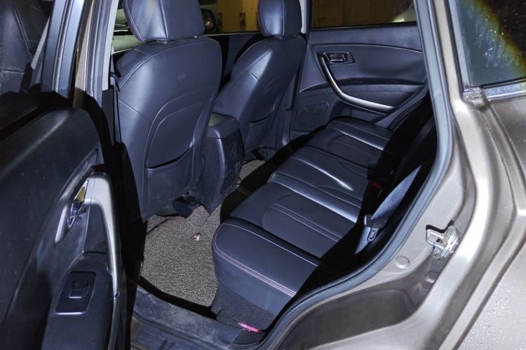 Used Bestune X80 2017 1.8T Automatic Luxury Model Left Rear Seat