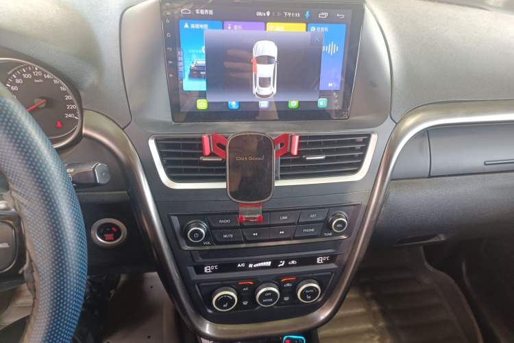 Used Bestune X80 2017 1.8T Automatic Luxury Model Audio And AC Panel