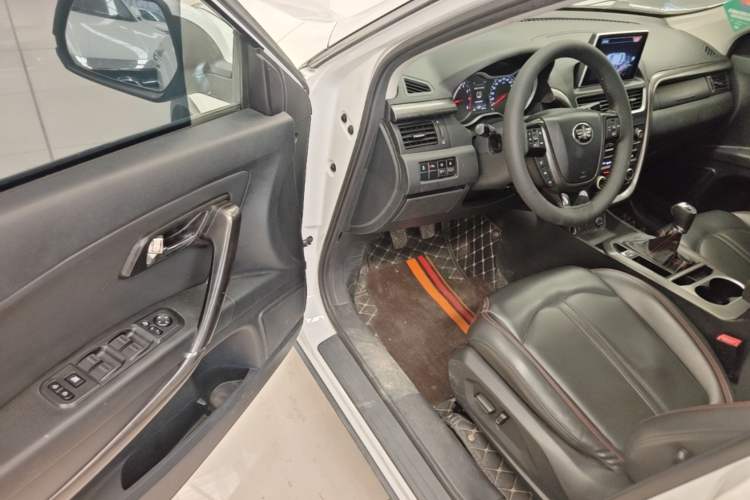 Used Bestune X80 2017 2.0L Manual Luxury Edition Driver Seat