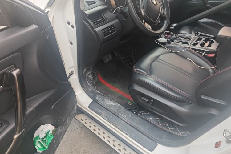 Used Bestune X80 2017 1.8T Automatic Luxury Model Driver Seat