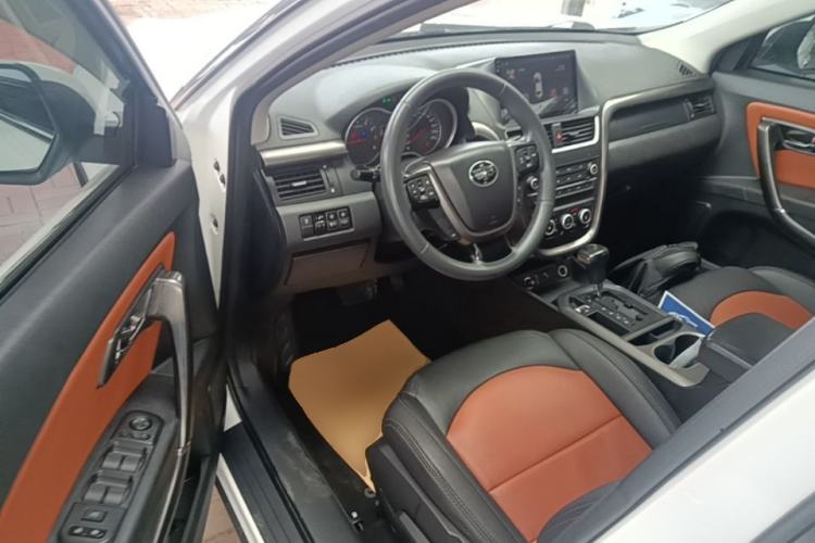 Used Bestune X80 2017 2.0L automatic Technology trim level Driver Seat