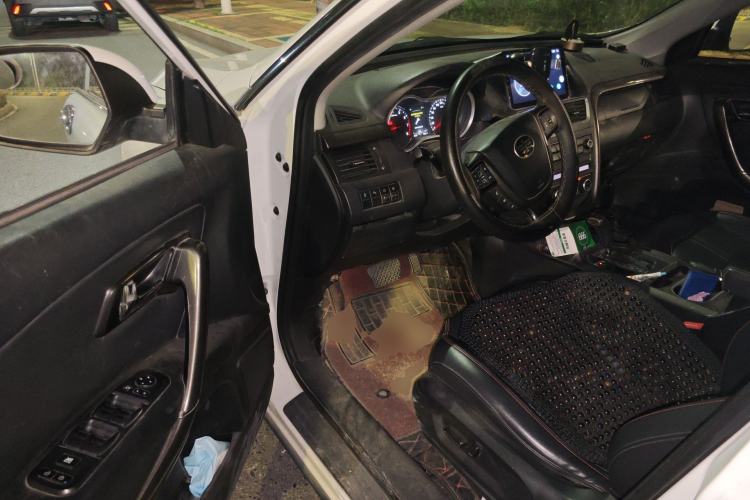 Used Bestune X80 2017 1.8T Automatic Luxury Model Driver Seat