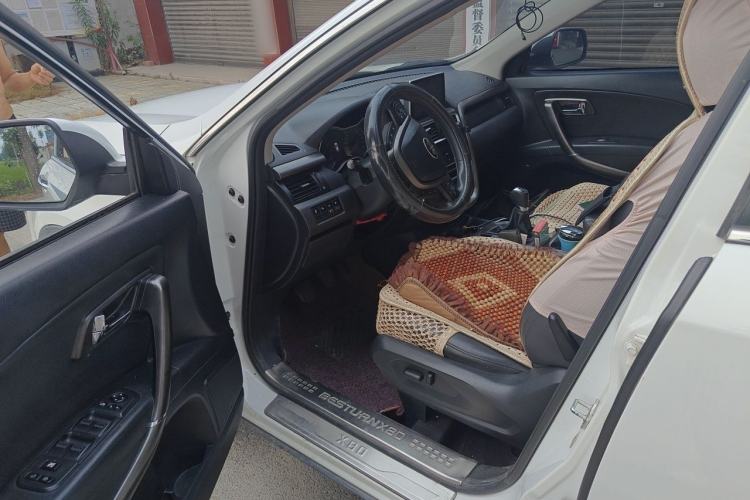 Used Bestune X80 2017 2.0L Manual Luxury Edition Driver Seat