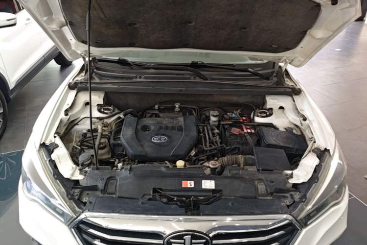 Used Bestune X80 2017 2.0L Manual Luxury Edition Engine Bay