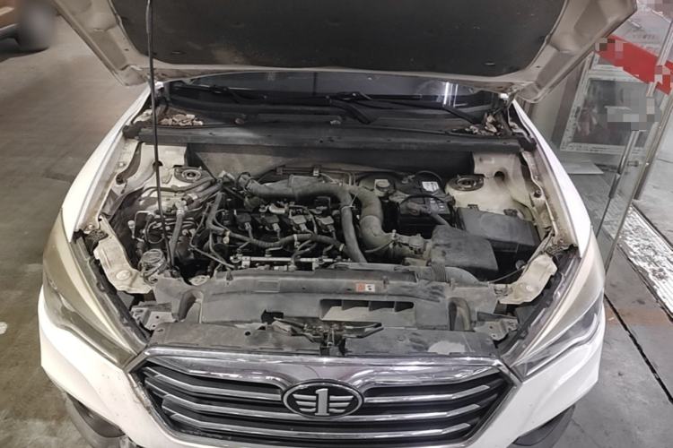 Used Bestune X80 2017 1.8T Automatic Luxury Model Engine Bay