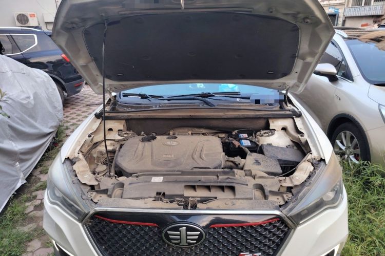 Used Bestune X80 2017 1.8T Automatic Sport Model Engine Bay