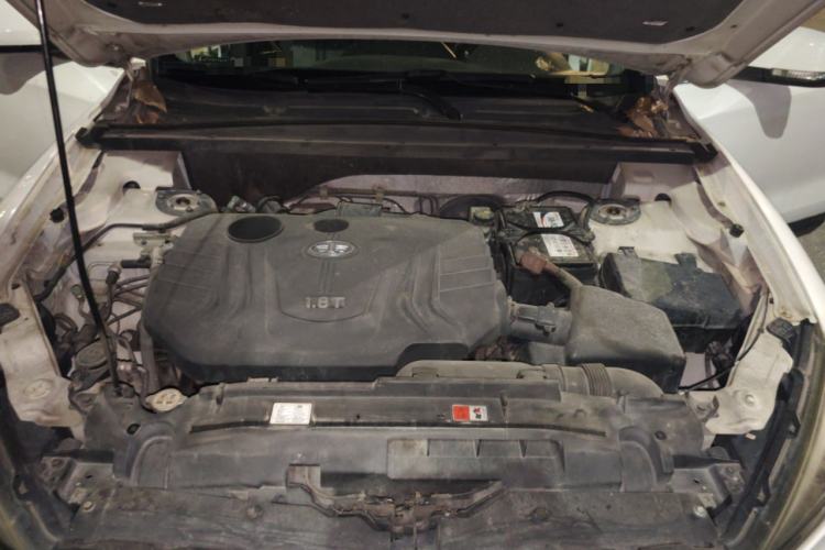 Used Bestune X80 2017 1.8T Automatic Luxury Model Engine Bay