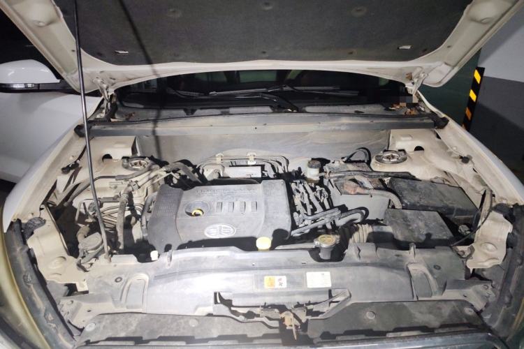 Used Bestune X80 2017 2.0L Manual Luxury Edition Engine Bay