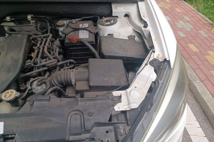 Used Bestune X80 2017 2.0L Automatic Elite Edition Engine Bay Left