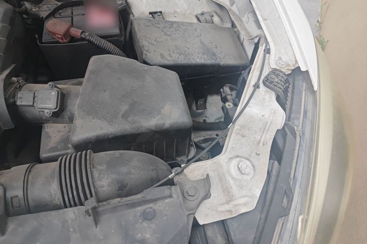 Used Bestune X80 2017 1.8T Automatic Luxury Model Engine Bay Left