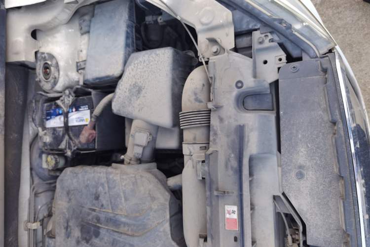 Used Bestune X80 2017 1.8T Automatic Luxury Model Engine Bay Left