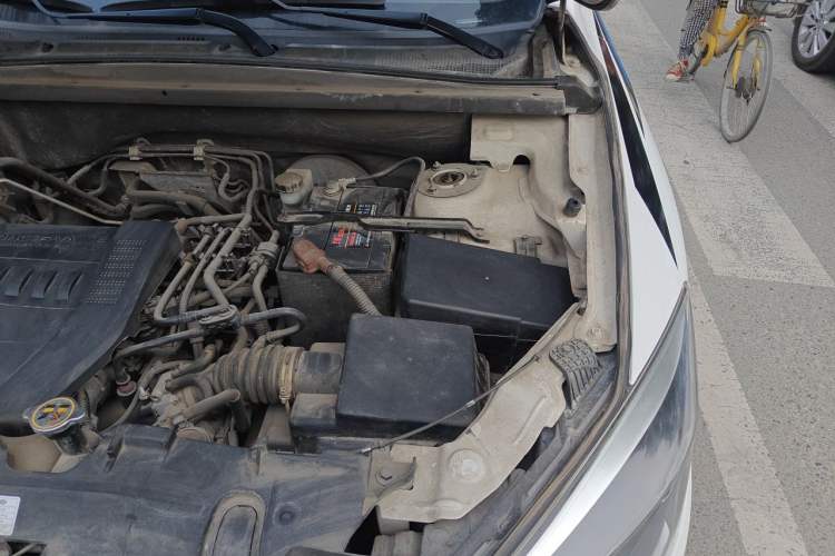 Used Bestune X80 2017 2.0L Manual Luxury Edition Engine Bay Left