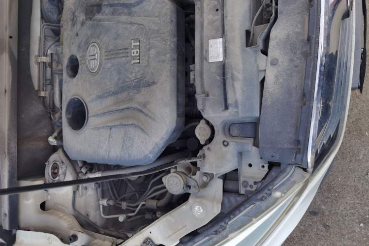 Used Bestune X80 2017 1.8T Automatic Luxury Model Engine Bay Right