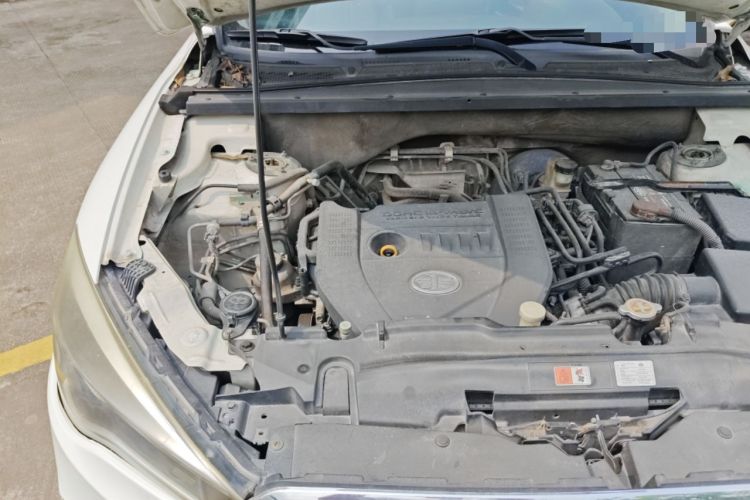 Used Bestune X80 2017 2.0L Manual Luxury Edition Engine Bay Right