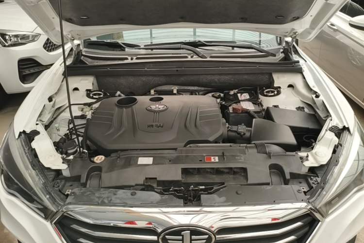 Used Bestune X80 2017 1.8T Automatic Luxury Model Engine Bay