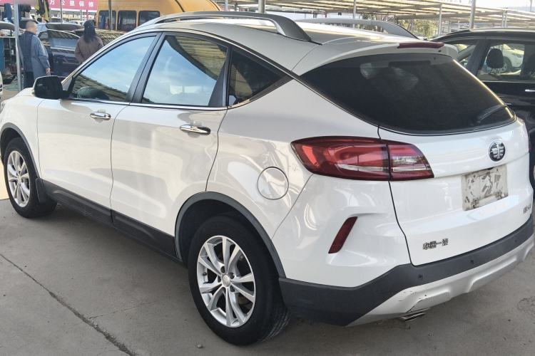 Used Bestune X80 2017 2.0L Automatic Elite Edition Exterior 2