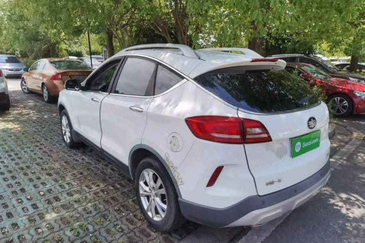 Used Bestune X80 2017 2.0L Automatic Elite Edition Exterior 2