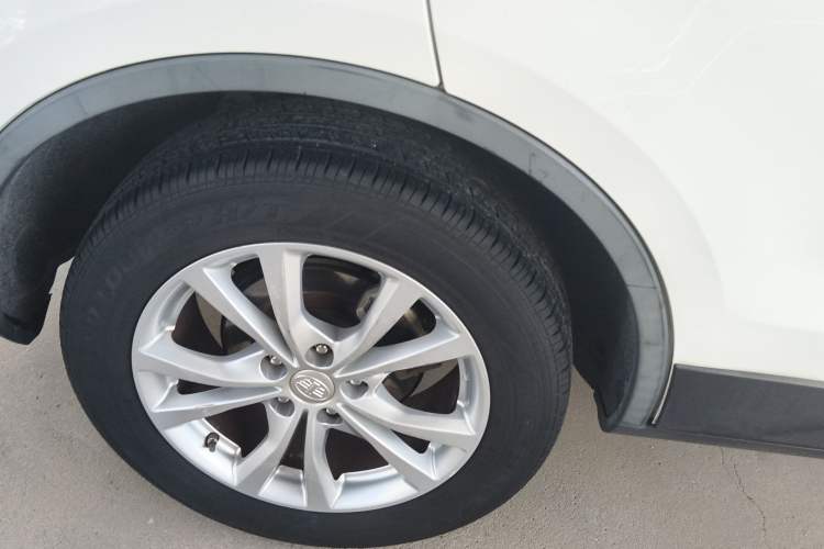 Used Bestune X80 2017 2.0L Automatic Elite Edition Exterior 5