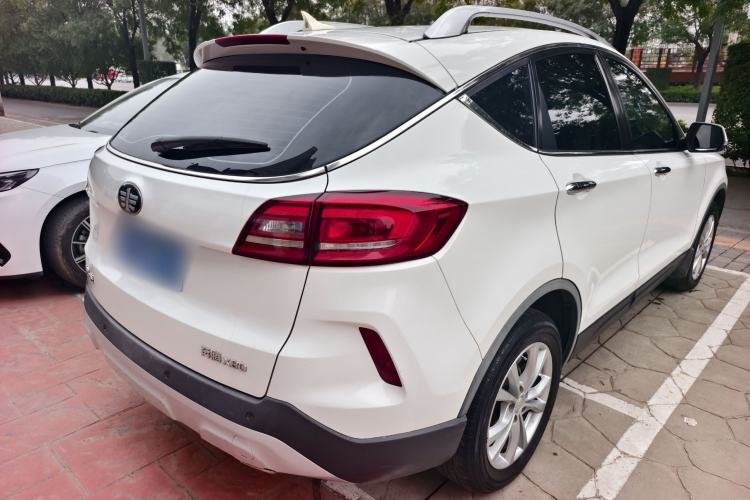 Used Bestune X80 2017 2.0L Manual Luxury Edition Exterior 5