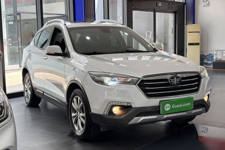 Used Bestune X80 2017 2.0L Manual Luxury Edition Front Right 45 Deg