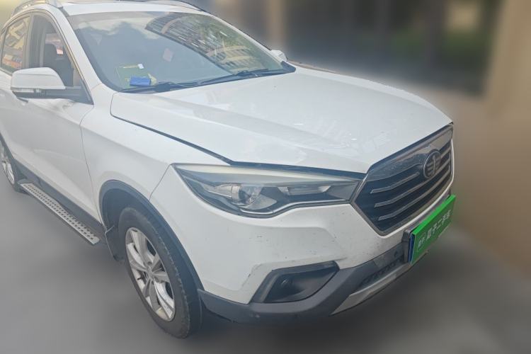 Used Bestune X80 2017 1.8T Automatic Luxury Model Front Right 45 Deg
