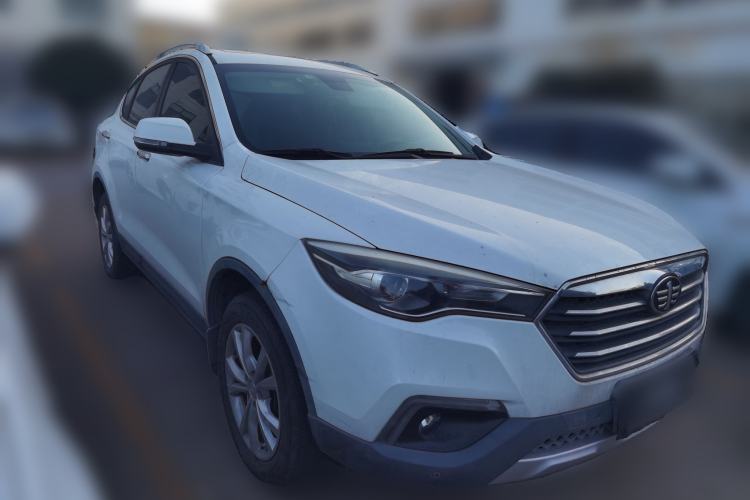 Used Bestune X80 2017 1.8T Automatic Luxury Model Front Right 45 Deg