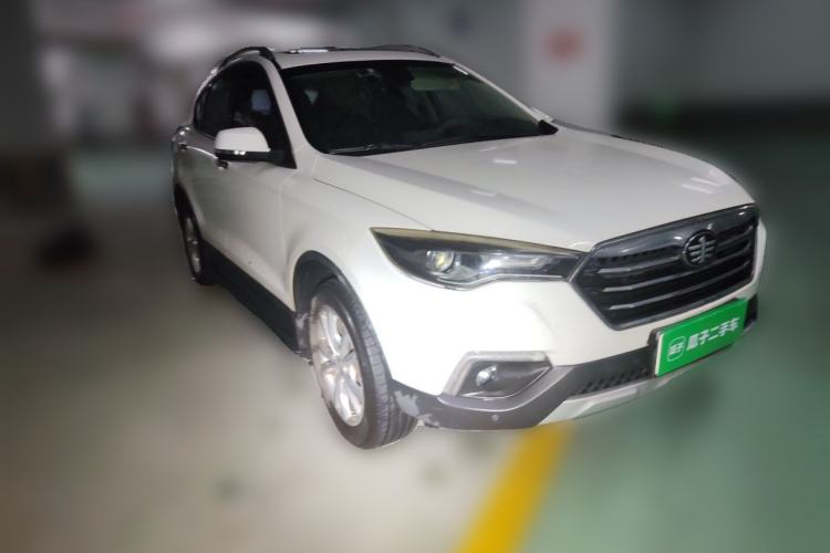 Used Bestune X80 2017 2.0L Manual Luxury Edition Front Right 45 Deg