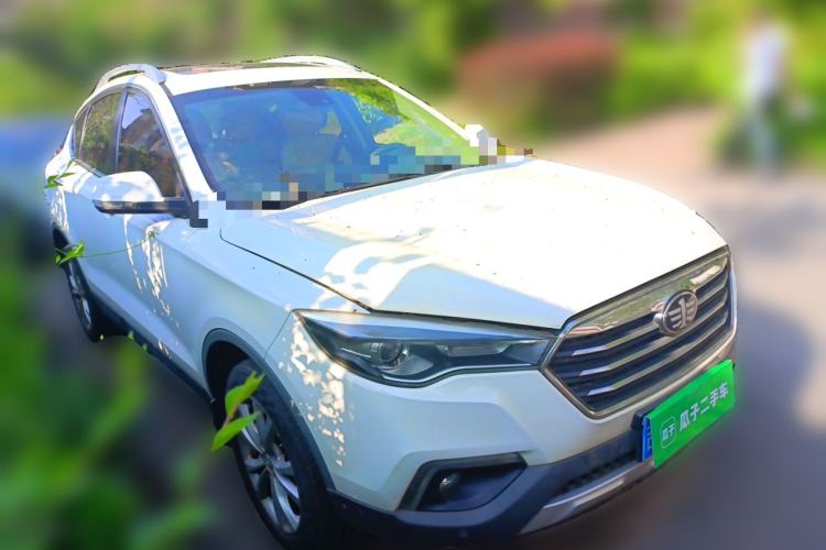 Used Bestune X80 2017 1.8T Automatic Luxury Model Front Right 45 Deg
